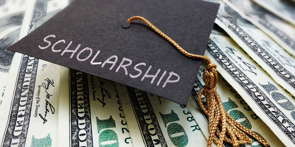 30 Merit-Based Scholarships For International Students –  Education Bloger